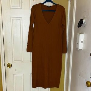 Uniqlo Merino Blend Fitted V Neck Long Sleeve Ribbed  Midi Sweater Dress